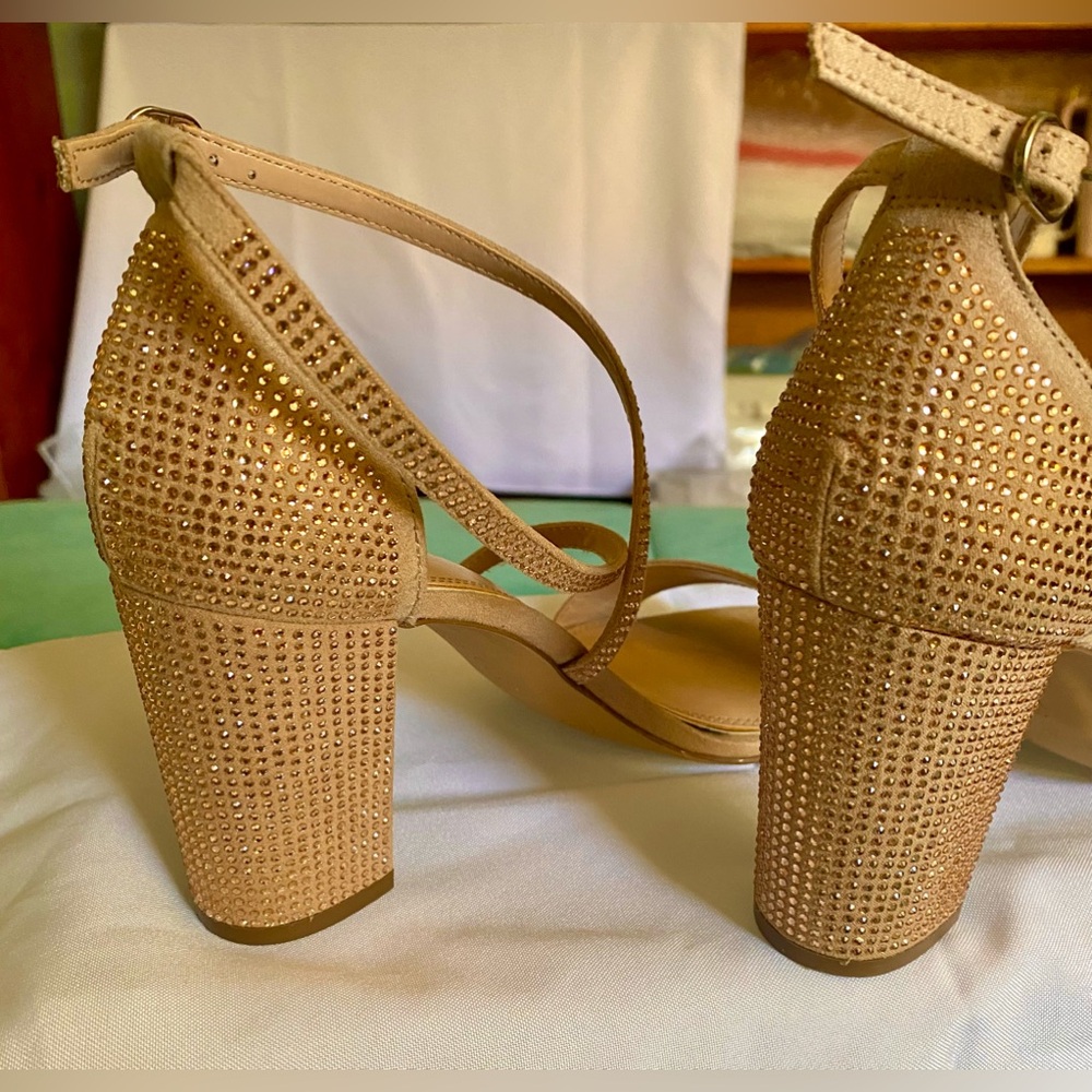 Kelly & Katie Rose Gold Paloona Sandal - Picture 5 of 11